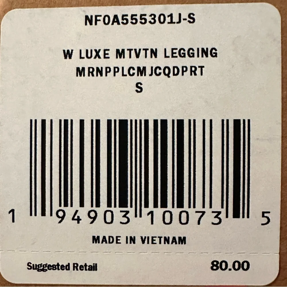 The North Face Women's Luxe Motivation Pocket 7/8 Legging NWT Small Maroon Camo - Picture 12 of 12